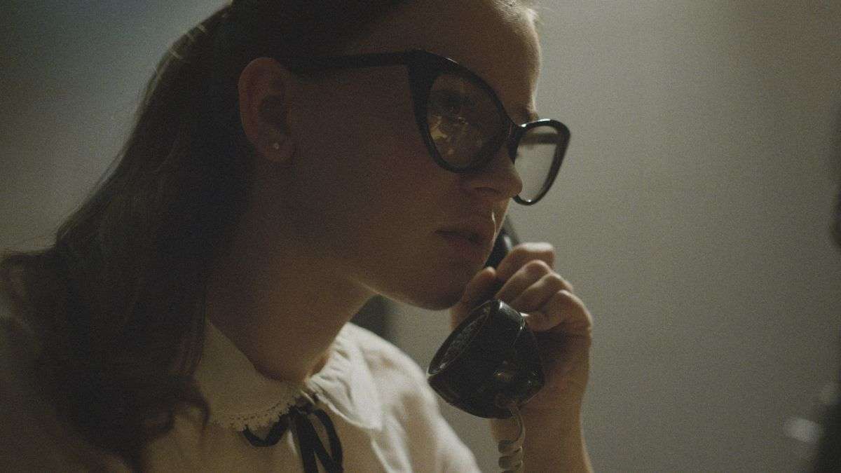 The Vast of Night (2019) Movie Ending Explained