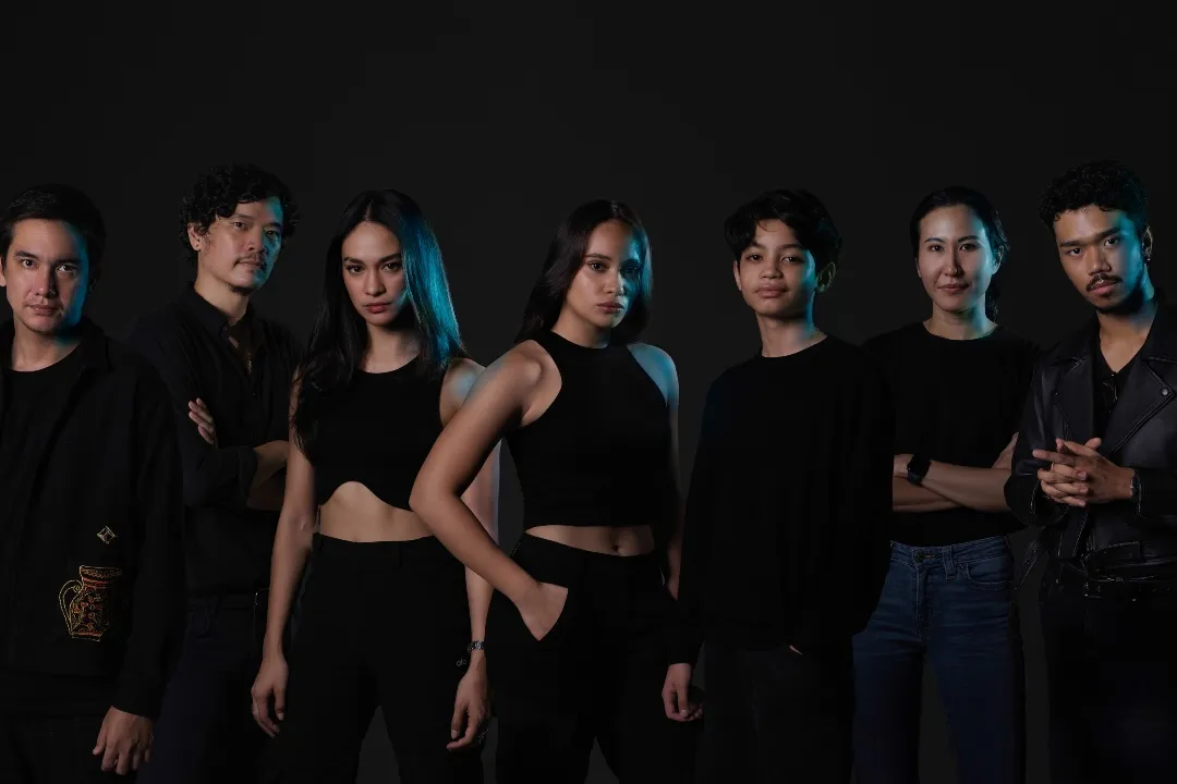 The-Shadow-Strays Cast