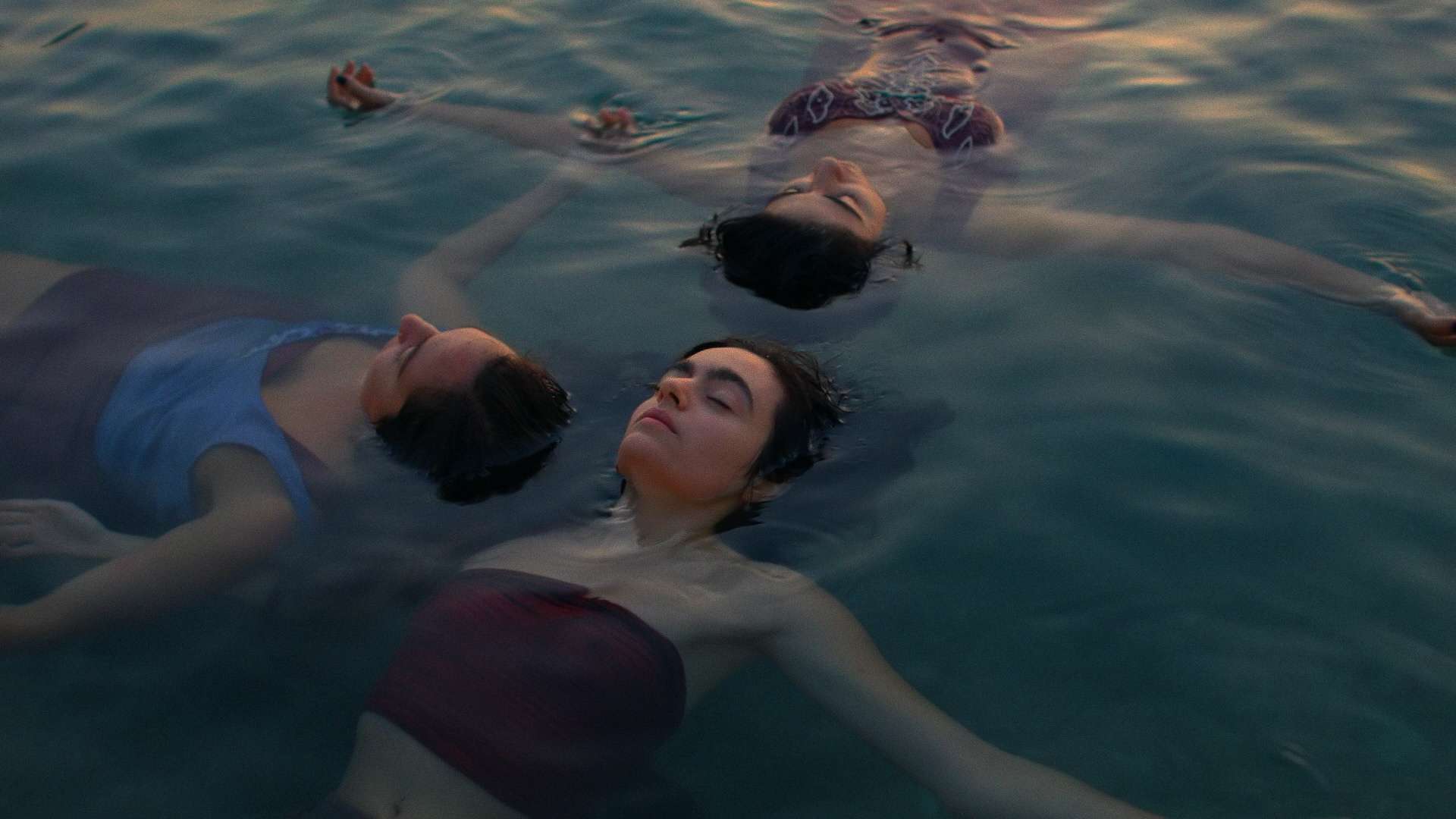 To Close Your Eyes and See Fire (2024) ‘Zurich Film Festival’ Movie Review