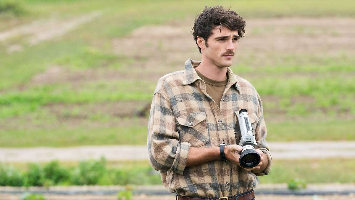 A still from Oh, Canada (2024)