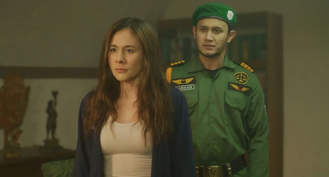 A still from Bangsal Isolasi (2024). 