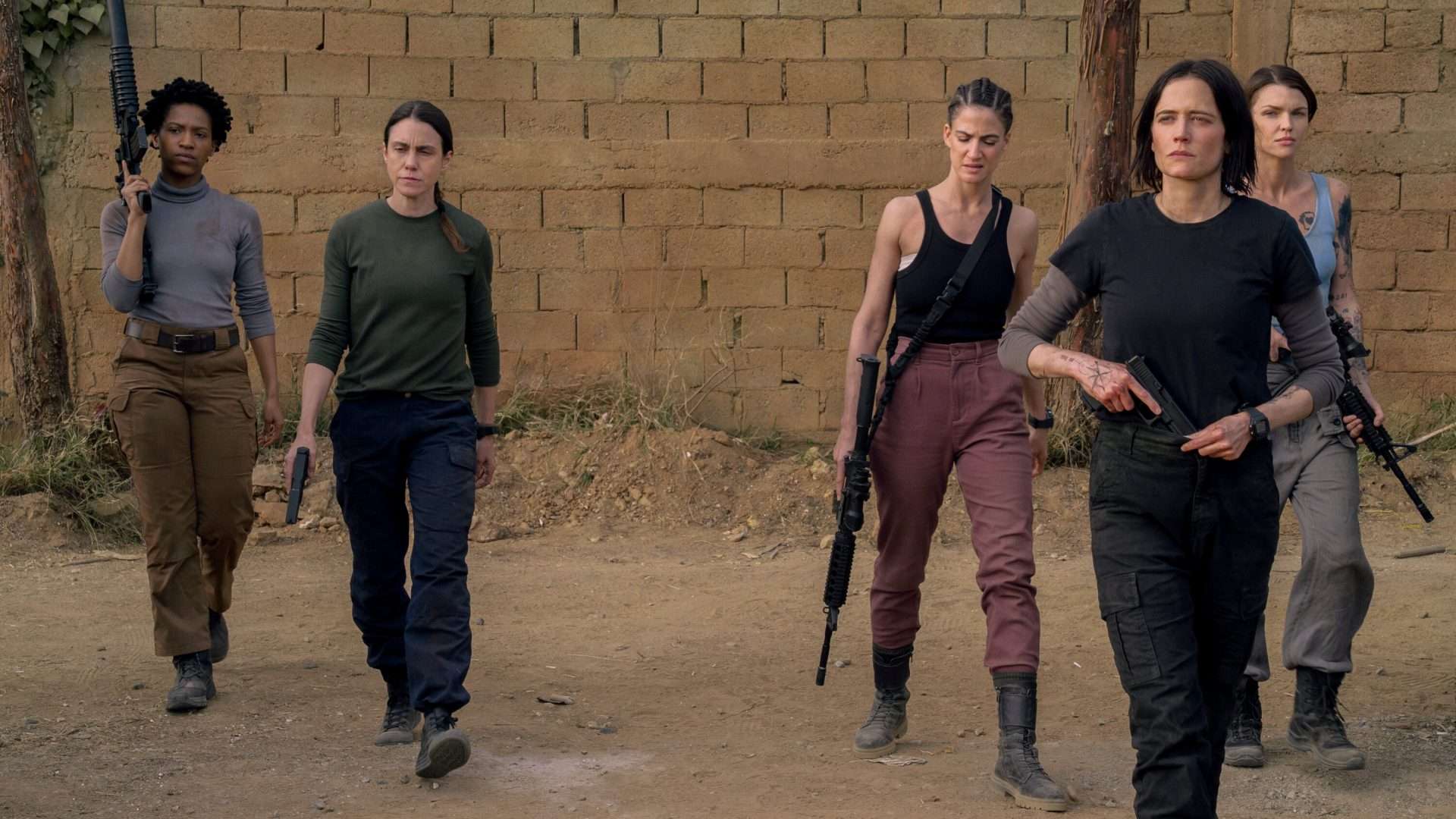 A still from Dirty Angels (2024).