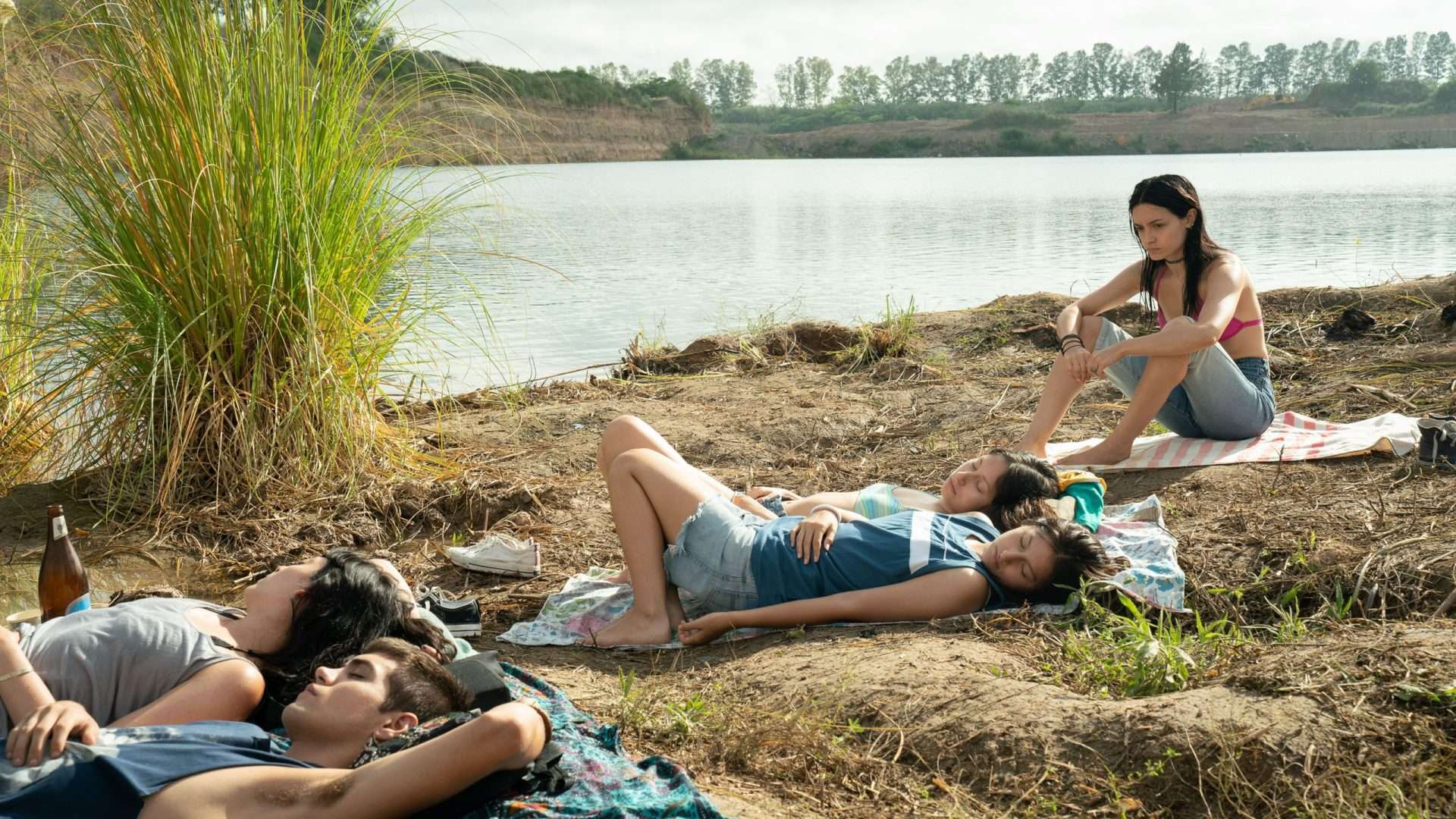 The Virgin of the Quarry Lake (La virgen de la tosquera, 2025)