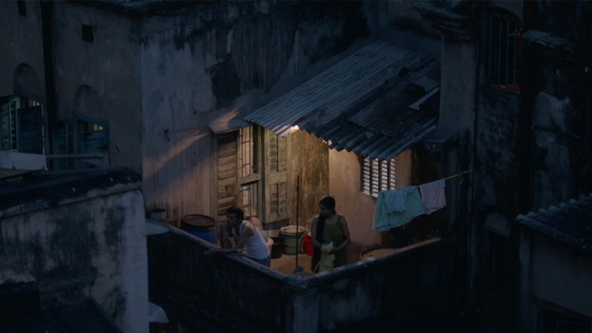 Neo-Kolkata Triptych? A Cinematic Inquiry into a Decaying Metropolis