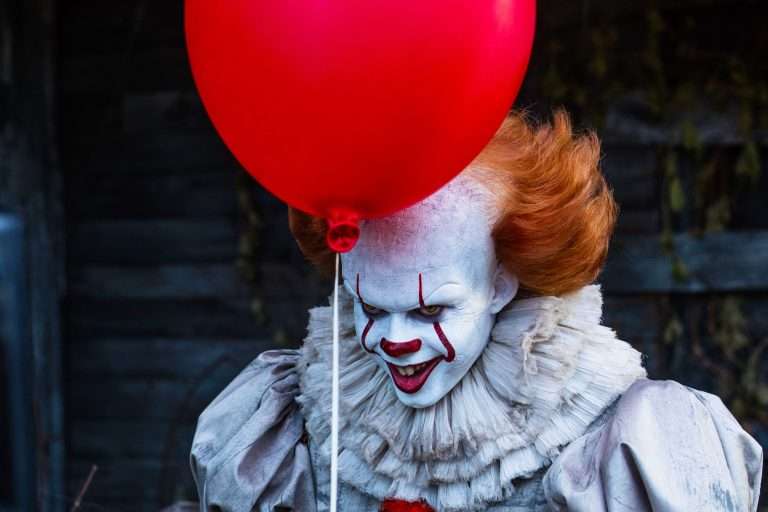 6 Chilling Stephen King Adaptations You Can Stream on Netflix