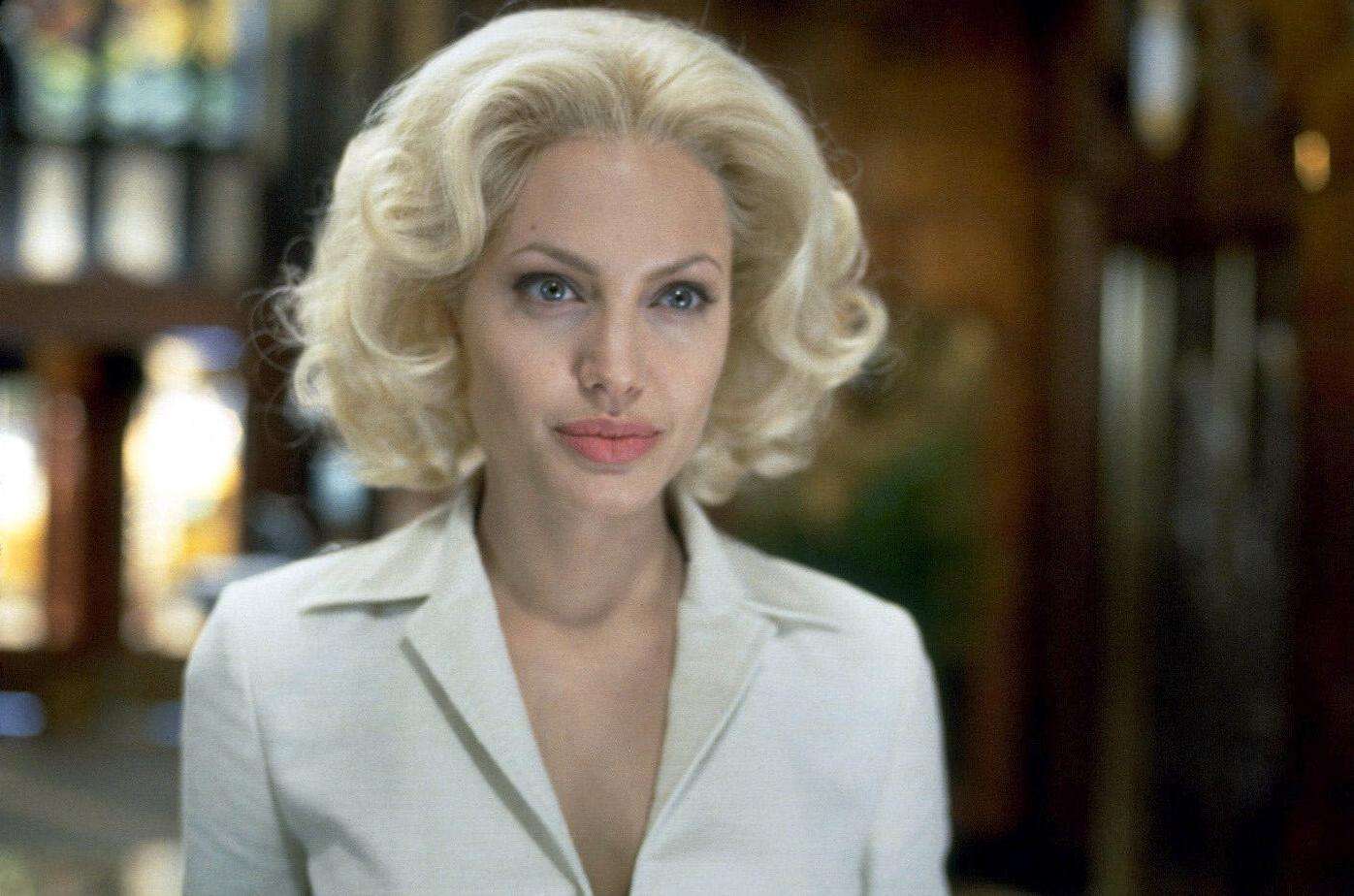 Angelina Jolie 2022 Rom-com - Life or Something Like It Netflix