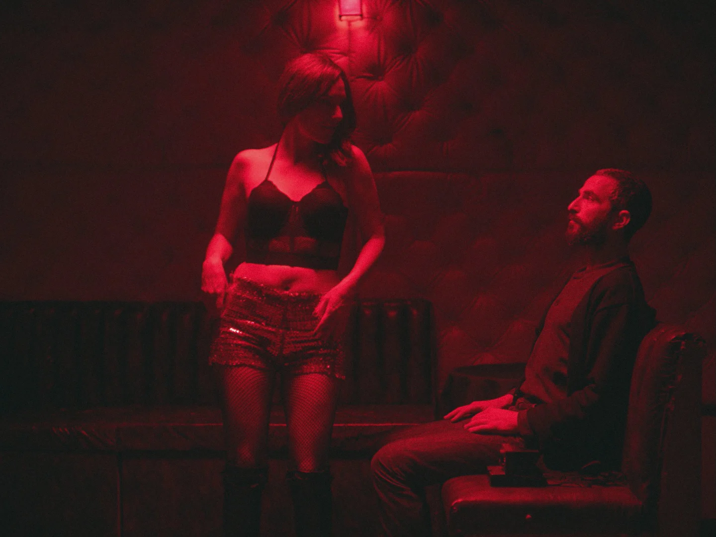 Apples (2020) 10 Movies to watch if you like ‘Eternal Sunshine of the Spotless Mind’ 