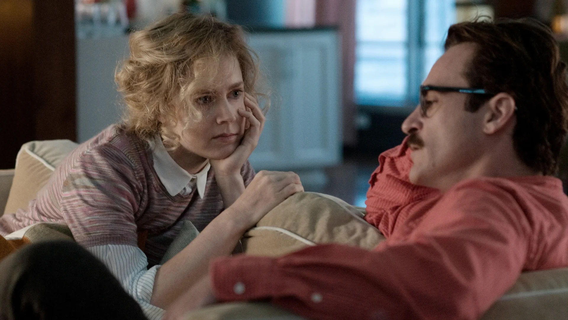 A still from Her (2013). 