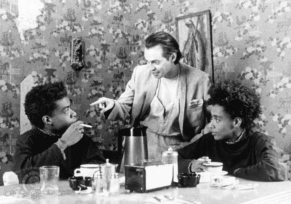 The Art of Awkwardness: Discomfort as a Storytelling Tool in Jim Jarmusch’s ‘Coffee and Cigarettes’ 