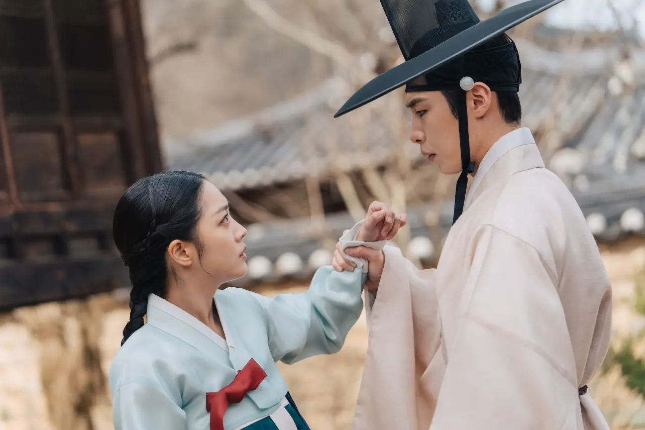 Everything You Need To Know About 'Dear Hongrang'