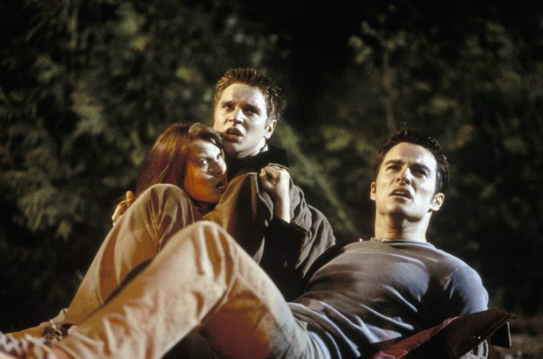 Final Destination (2000) Movie Ending Explained & Themes Analyzed: What is the Pattern of Death?
