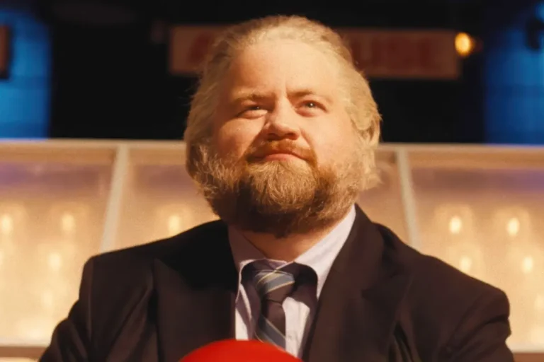 The Luckiest Man in America (2025) Movie Review & Ending Explained: Is Michael Larson a Hero of the American Dream?