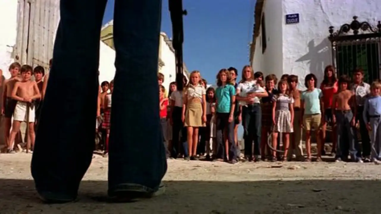 movies like Exterritorial: Who Can Kill a Child? (1976, Narciso Ibáñez Serrador)
