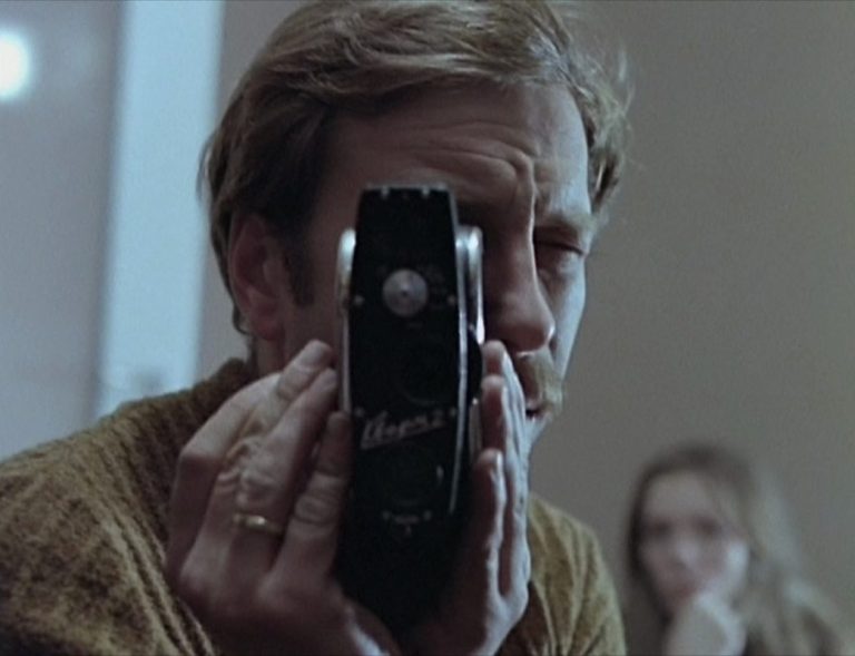 Voyeurism in Focus: The Moral Lens of ‘Camera Buff’