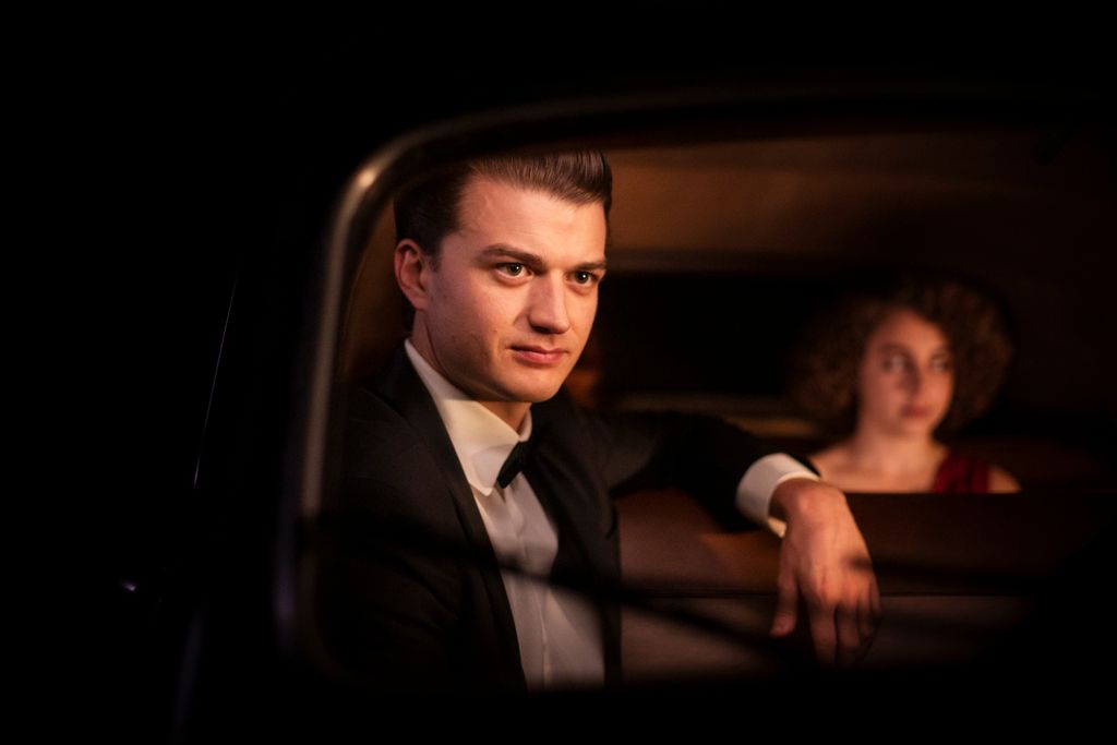 Joe Keery as Sean Lockwood and Rebecca Antonaci as Mimosa in Finally Dawn (2025).