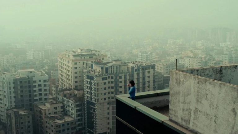 Sand City (2025) ‘Karlovy Vary’ Movie Review: Mahde Hasan’s strange, beguiling city-portrait marks a visually arresting debut