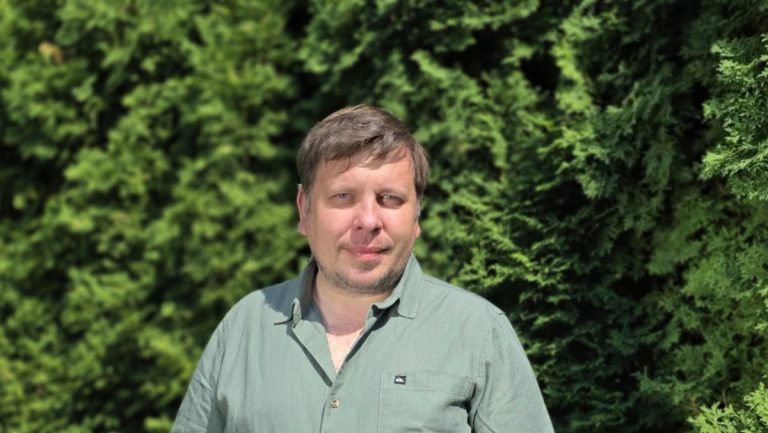 Bricks, Vines, and Bulletproof Ground: How Sergey Doronin Builds Green Worlds for Multimillion-Dollar Series