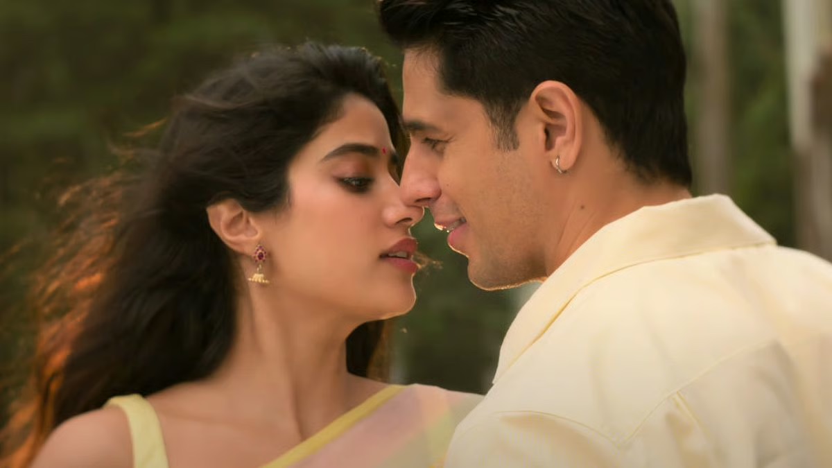 A still from Param Sundari (2025).