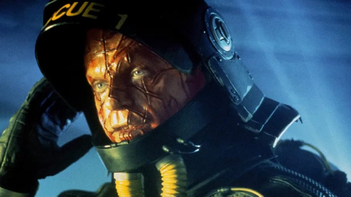 Event Horizon (1997) Movie