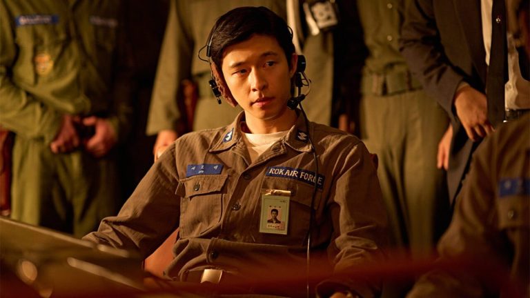 Good News (Gut Nuiuseu, 2025) Movie Review: A Sharp Acerbic Intersection Of Ruthless Satire and Political Paranoia