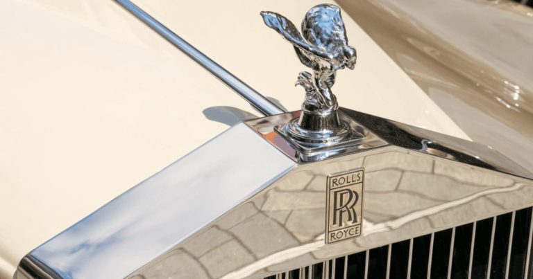5 Questions To Ask Before Buying A Used Rolls Royce In Dubai