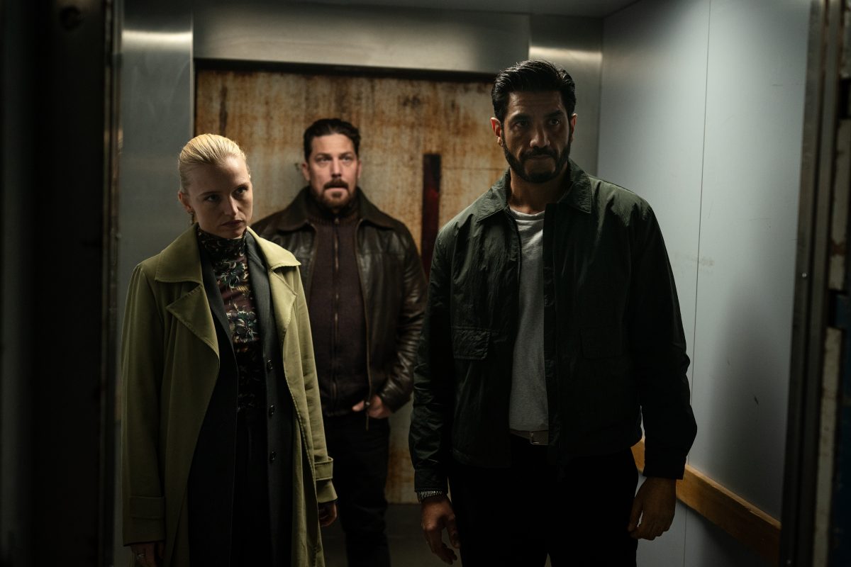 The Asset (Legenden, TV Series 2025) - hof 2