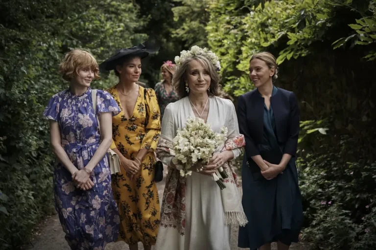 My Mother’s Wedding (2023) ‘WIFF’ Movie Review: A Great Actress Makes an Enjoyable Directorial Debut 