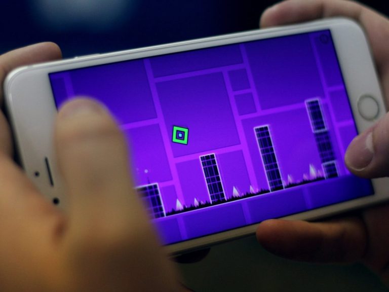 Geometry Dash: The Ultimate Game for Mobile and PC