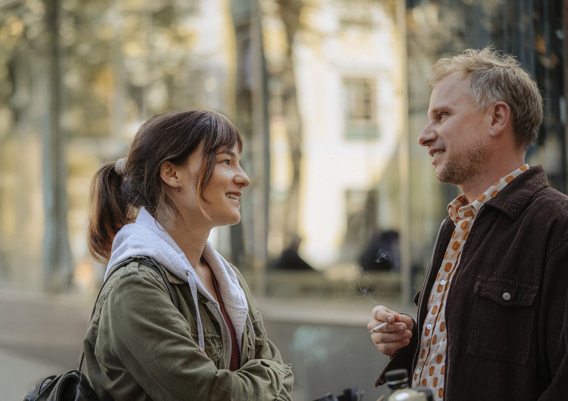 Four Minus Three (Vier minus drei, 2026)